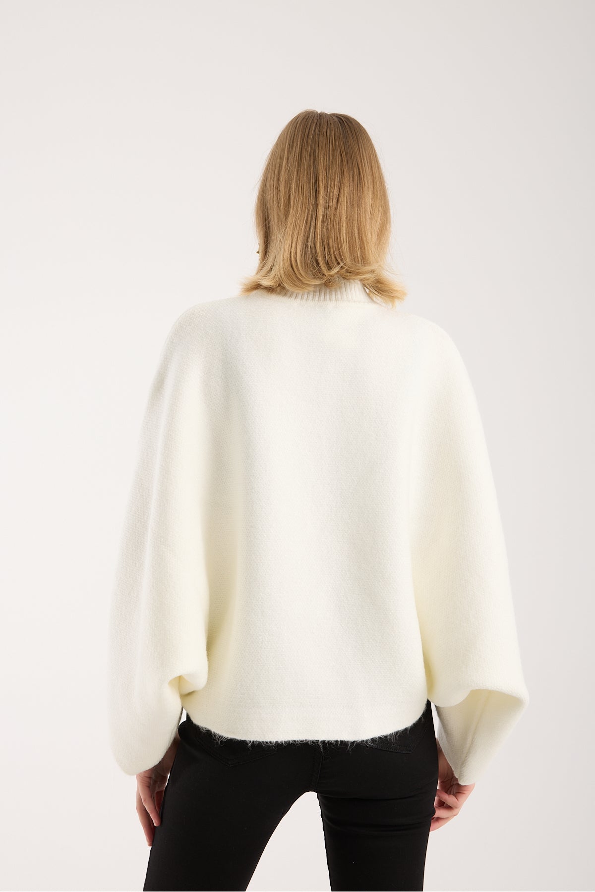 Yumoş ip pelerin dik yaka yarasa kol kadın kazak 6514