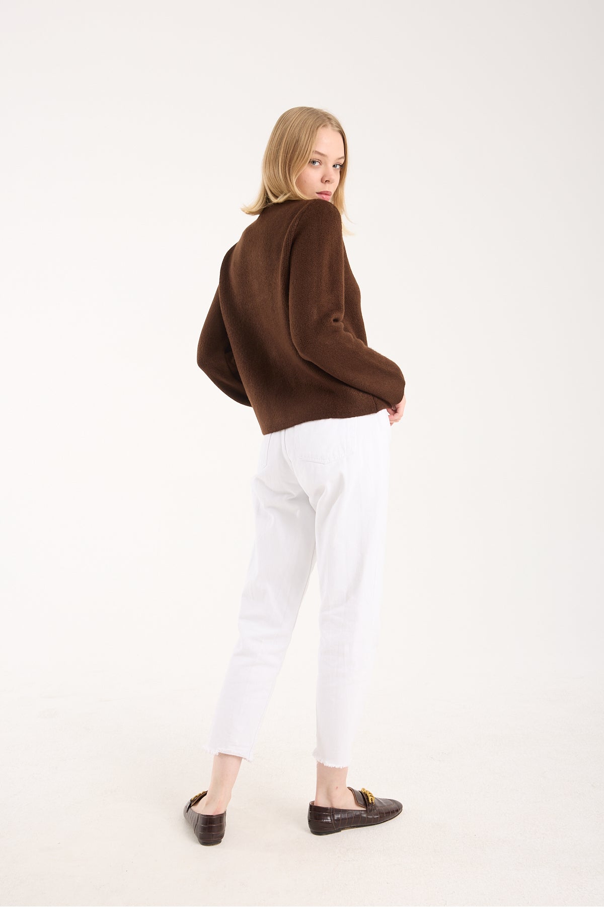 Yumoş ip düğmeli cepli kadın hırka 6517