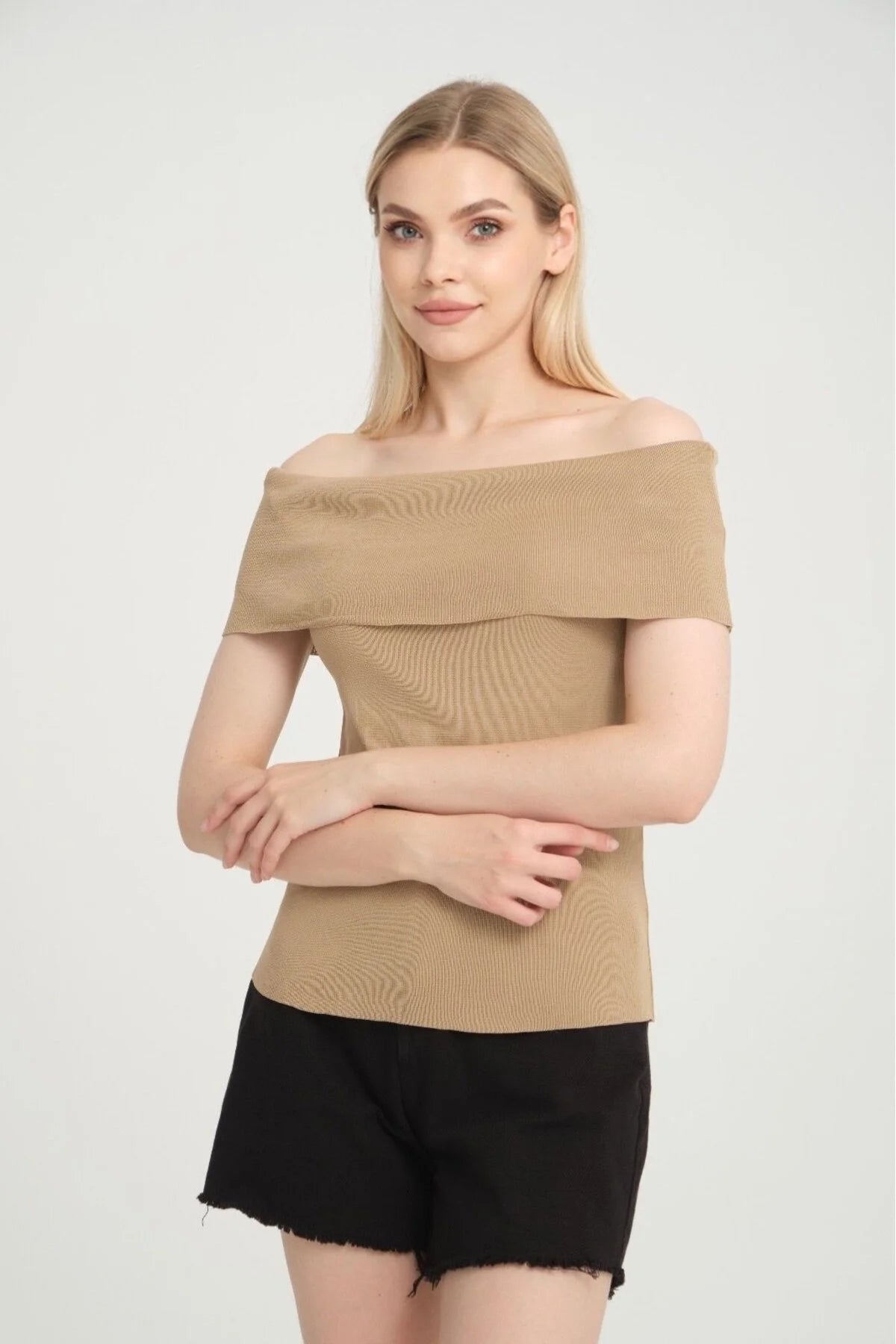 Kadın Giyim Bluz Madonna Yaka Omuzları Açık Kısakol Likralı Yazlık Bluz 3435