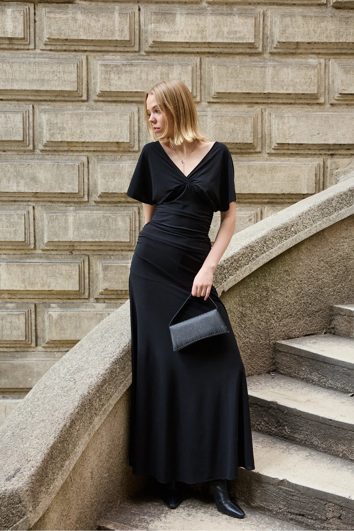 Sandy kumaş uzun V yaka sırt dekolteli kadın elbise 5718