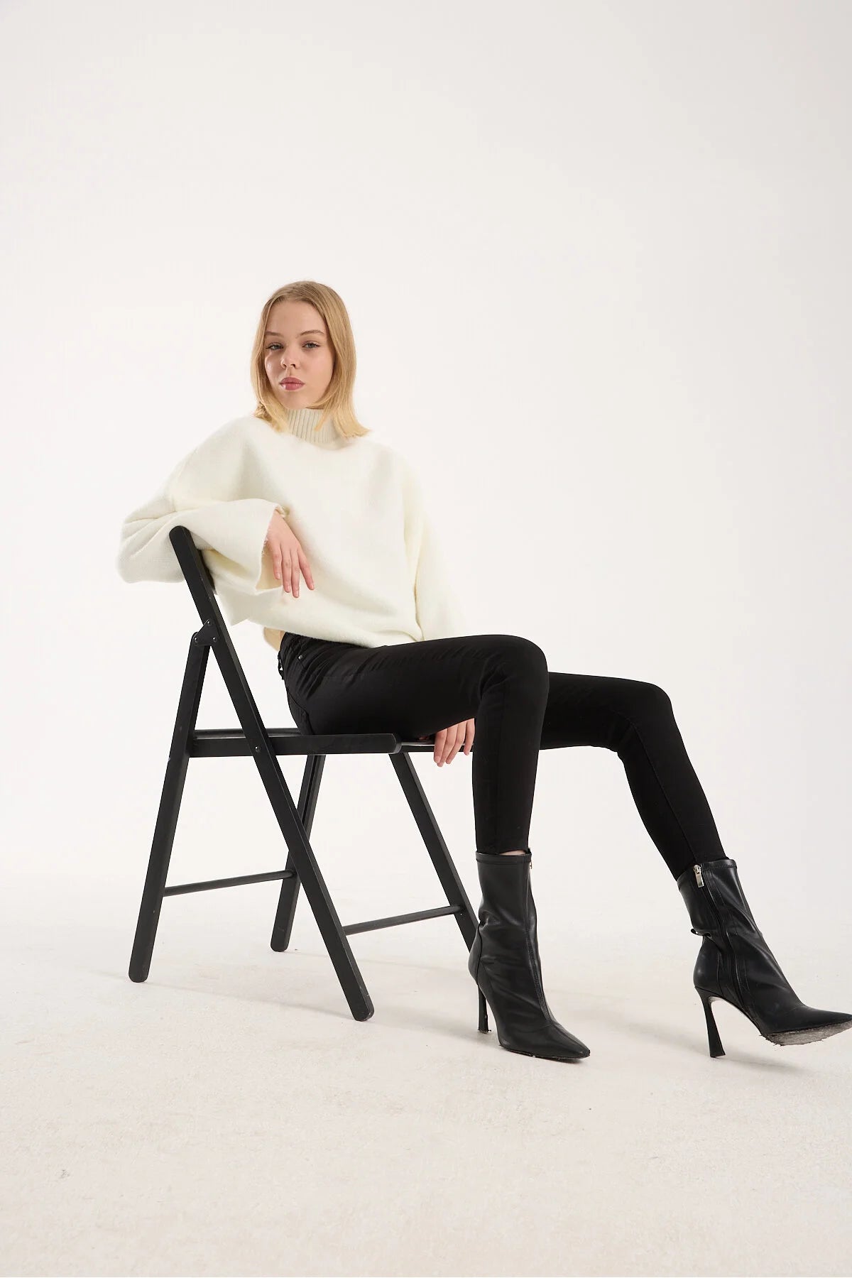 Yumoş ip pelerin dik yaka yarasa kol kadın kazak 6514