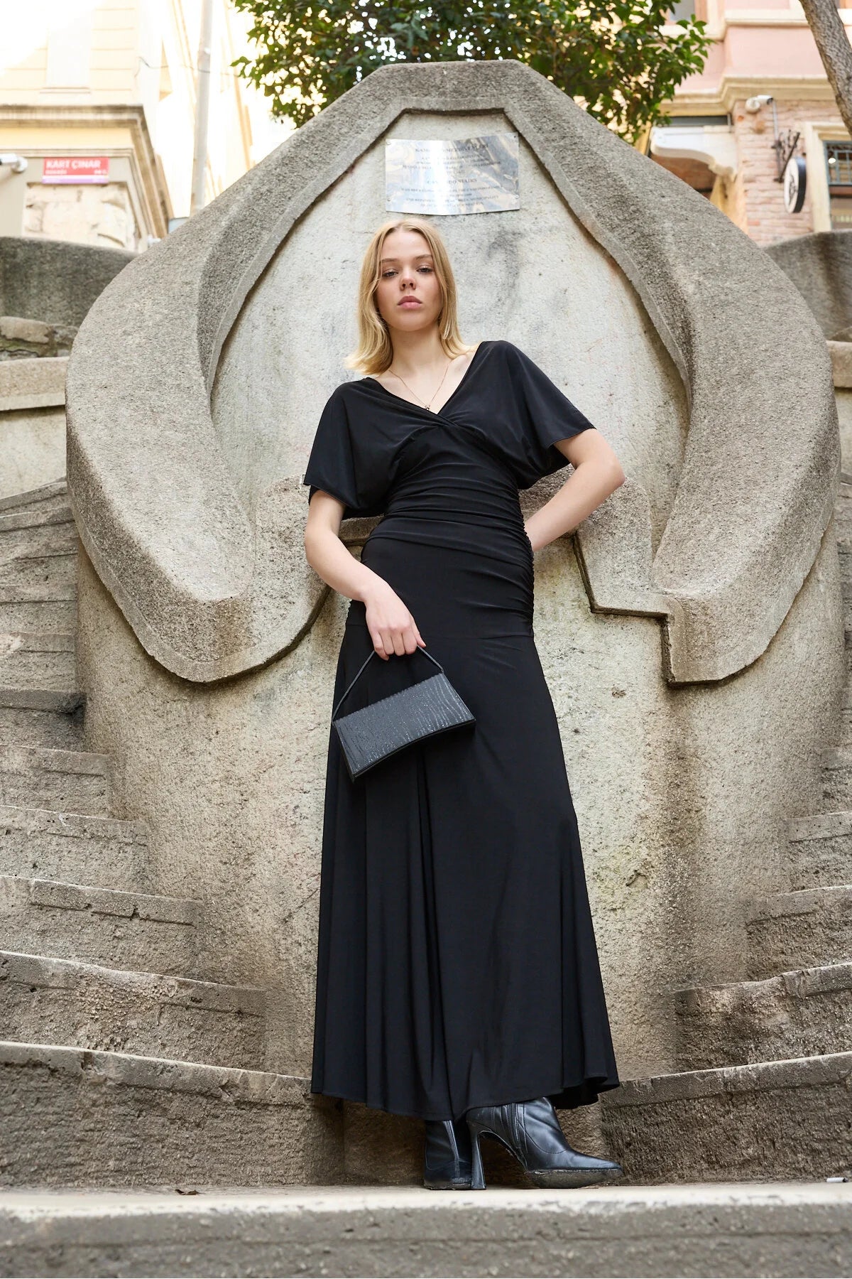 Sandy kumaş uzun V yaka sırt dekolteli kadın elbise 5718