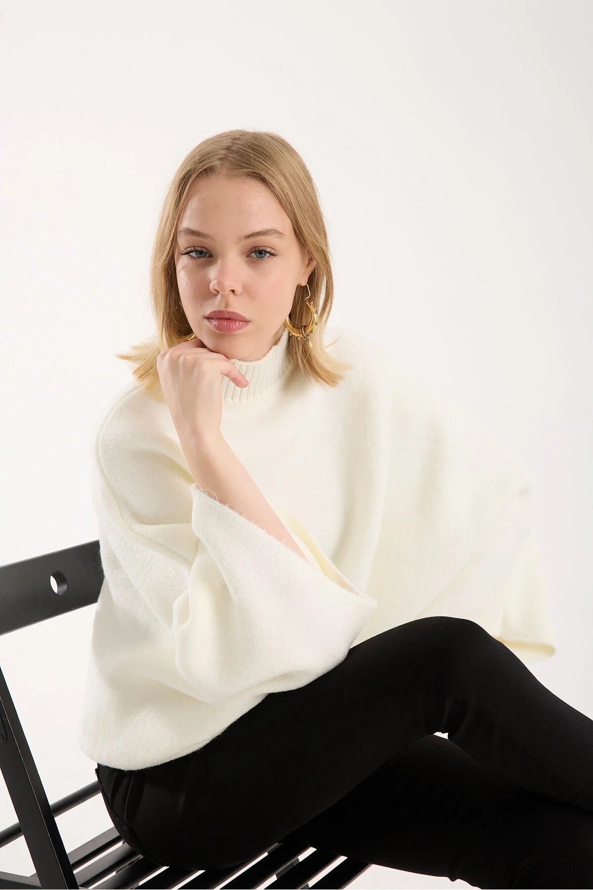 Yumoş ip pelerin dik yaka yarasa kol kadın kazak 6514