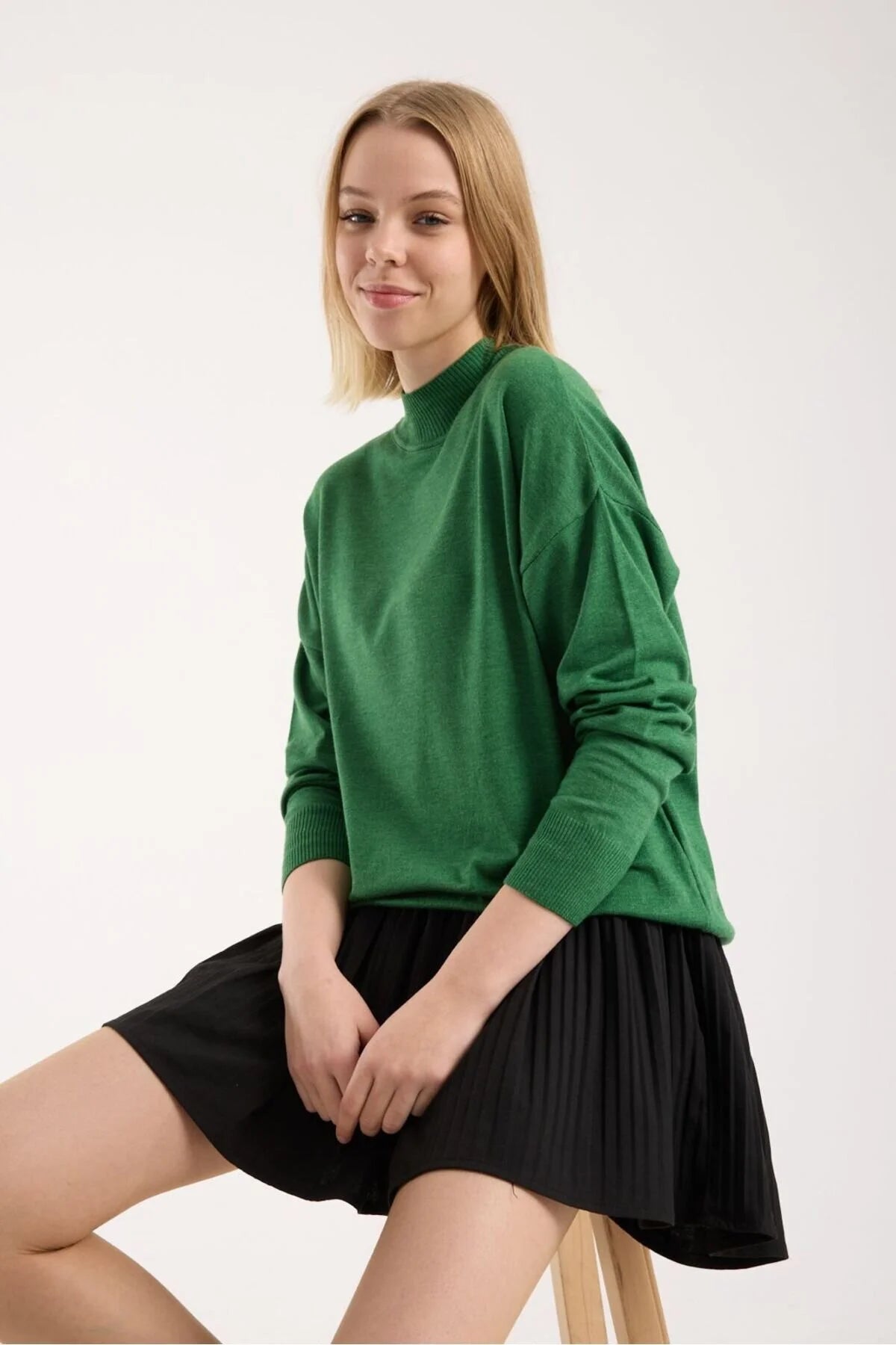 Kadın triko kazak yumuşak doku dik yaka basic 3522