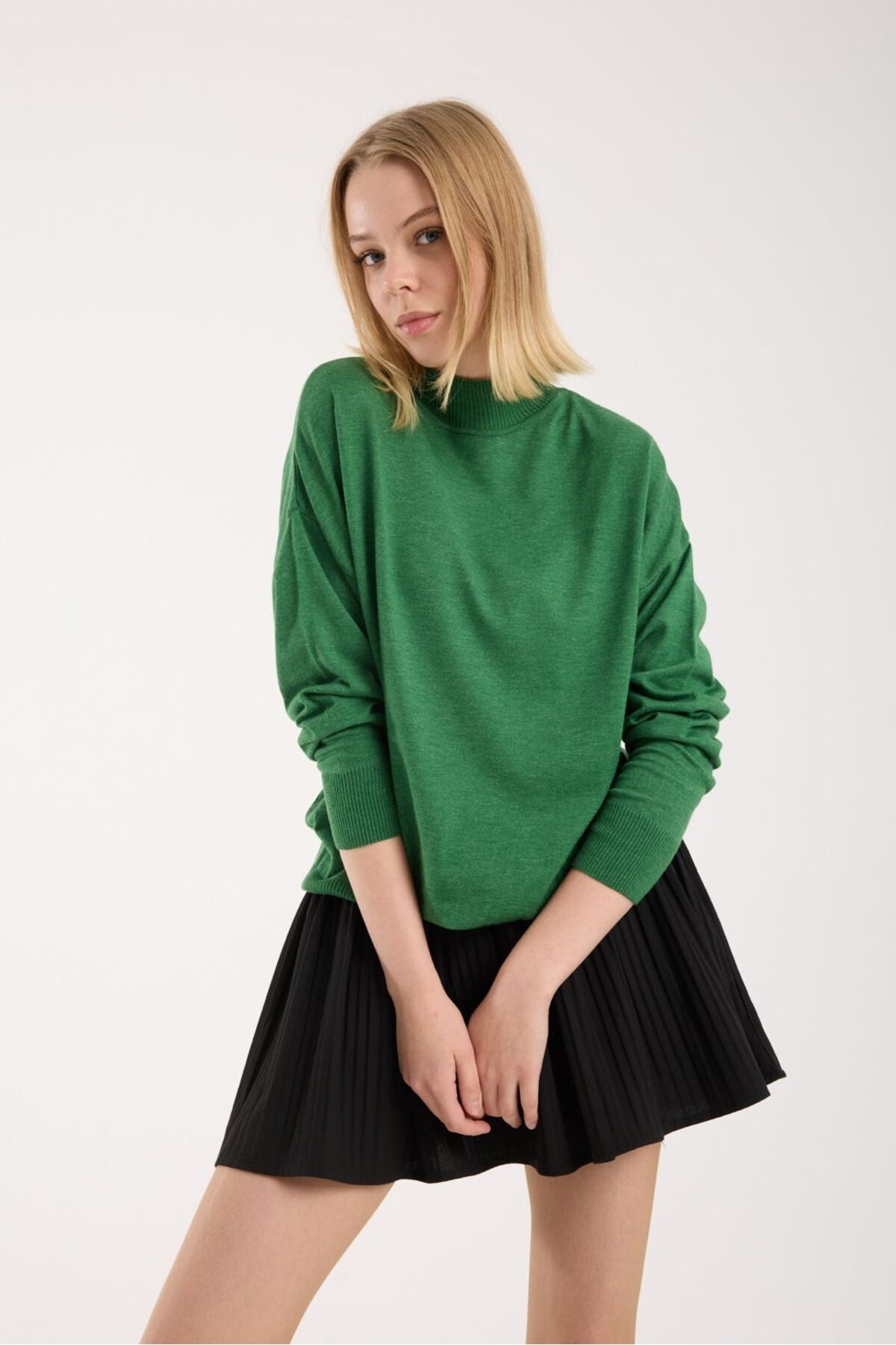 Kadın triko kazak yumuşak doku dik yaka basic 3522