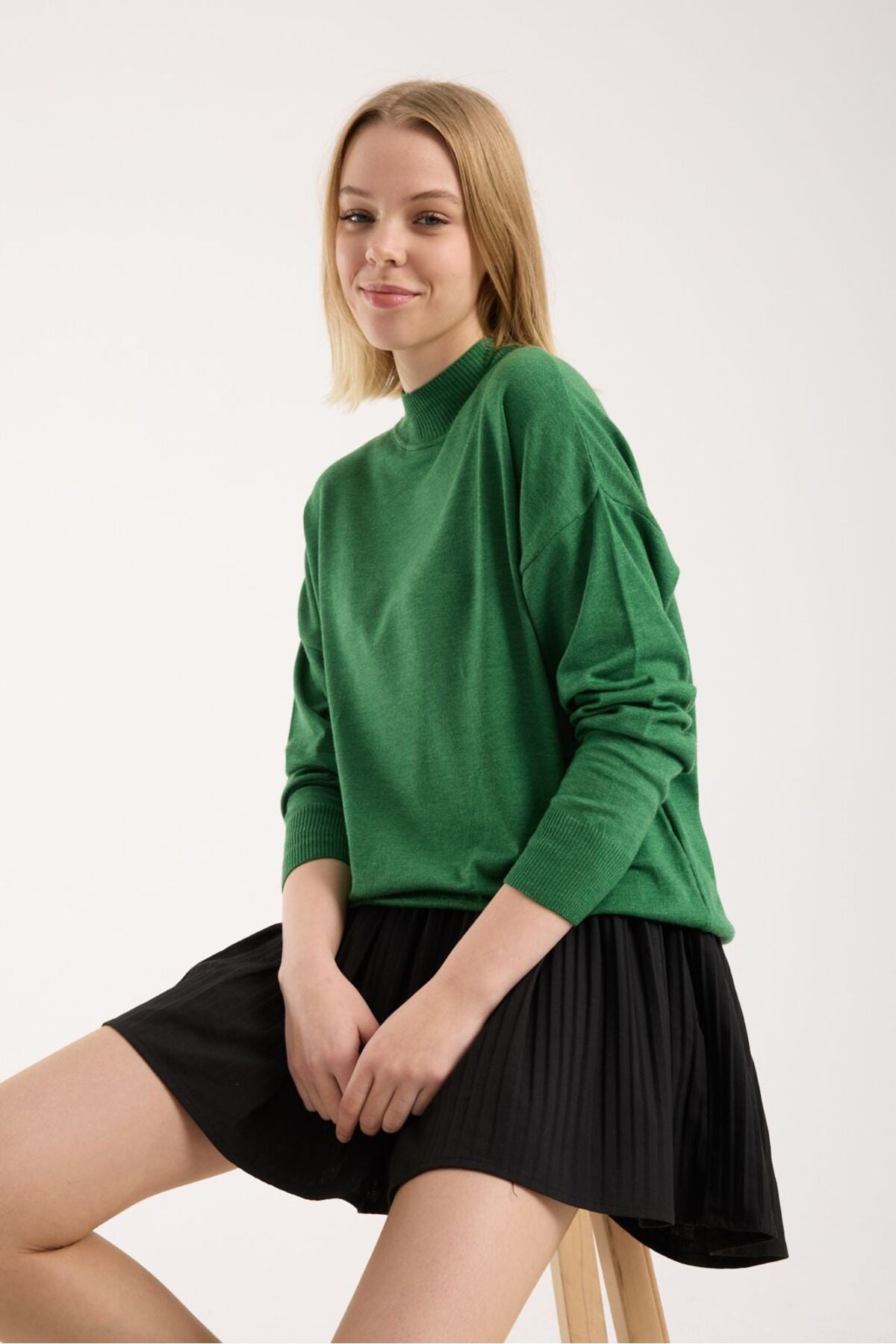 Kadın triko kazak yumuşak doku dik yaka basic 3522