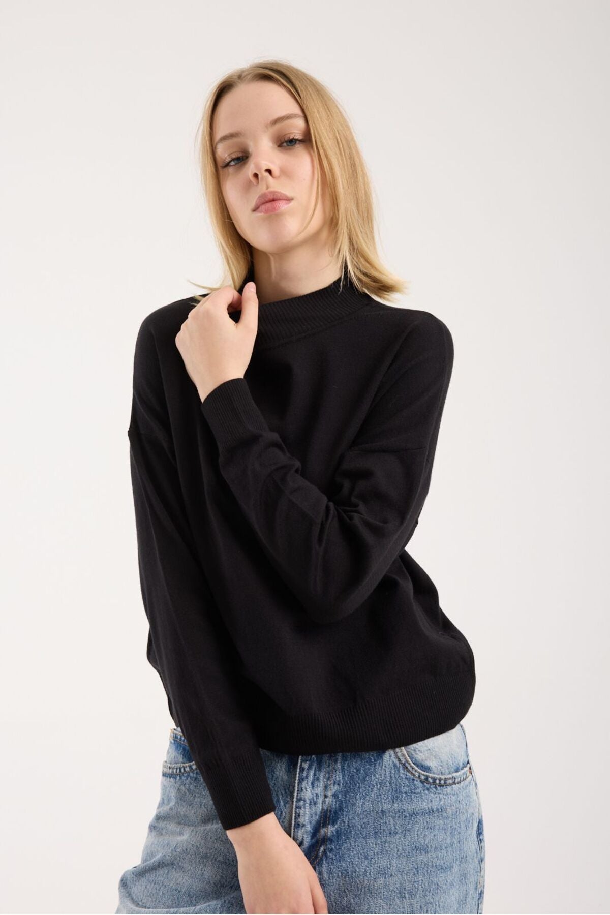 Kadın triko kazak yumuşak doku dik yaka basic 3522