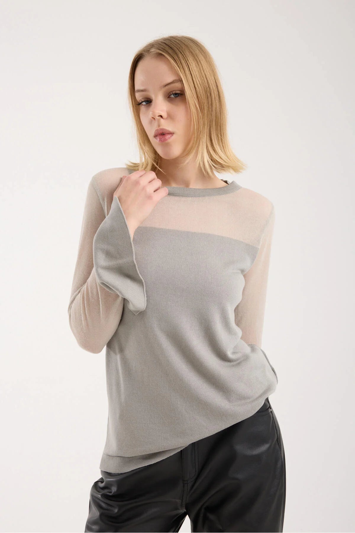 Kadın triko kazak ince transparan detaylı yumuşak doku 3521