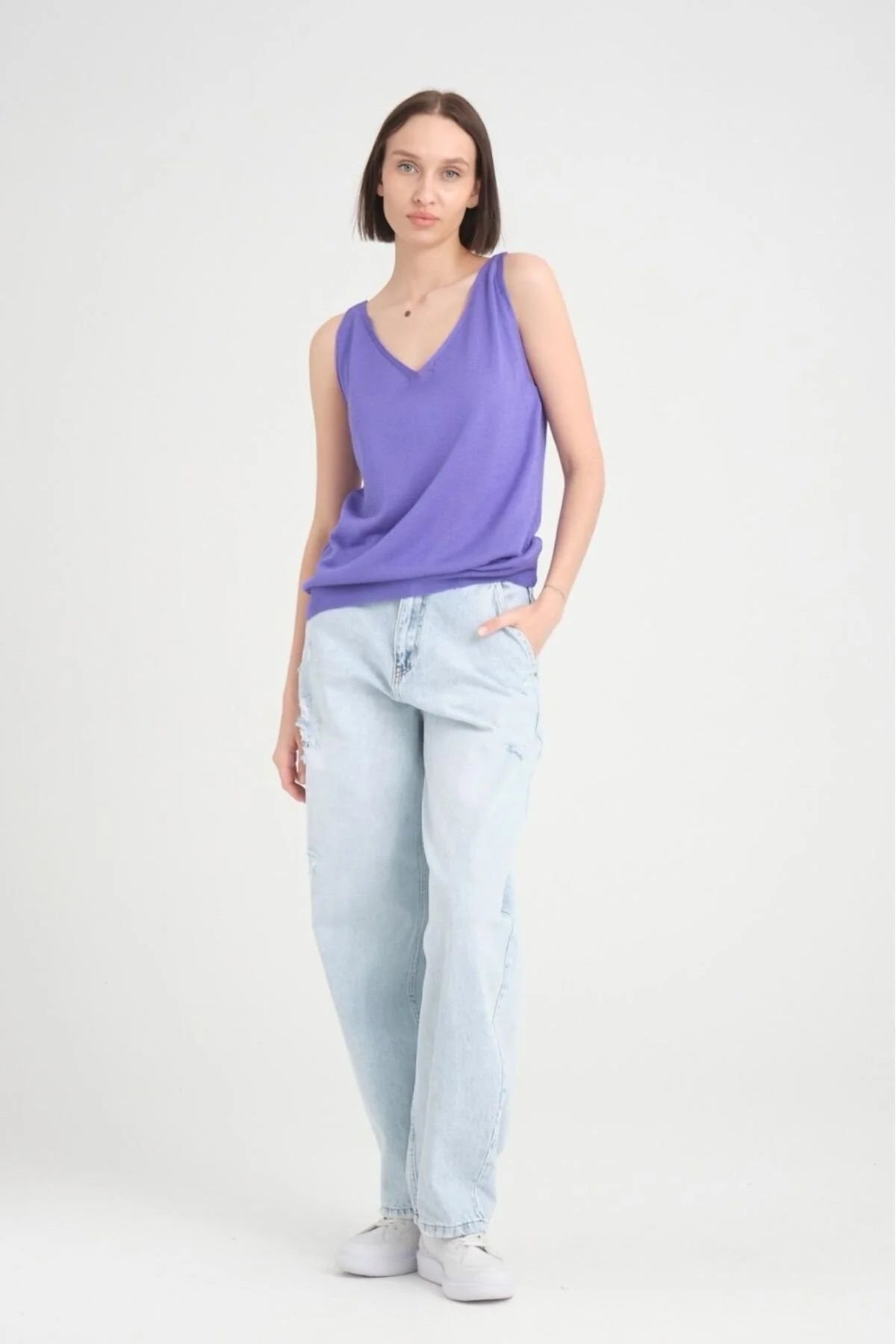 Kadın Atlet Merserize Rahat Kalıp Ön Ve Arka V Yaka Askılı Atlet 3360