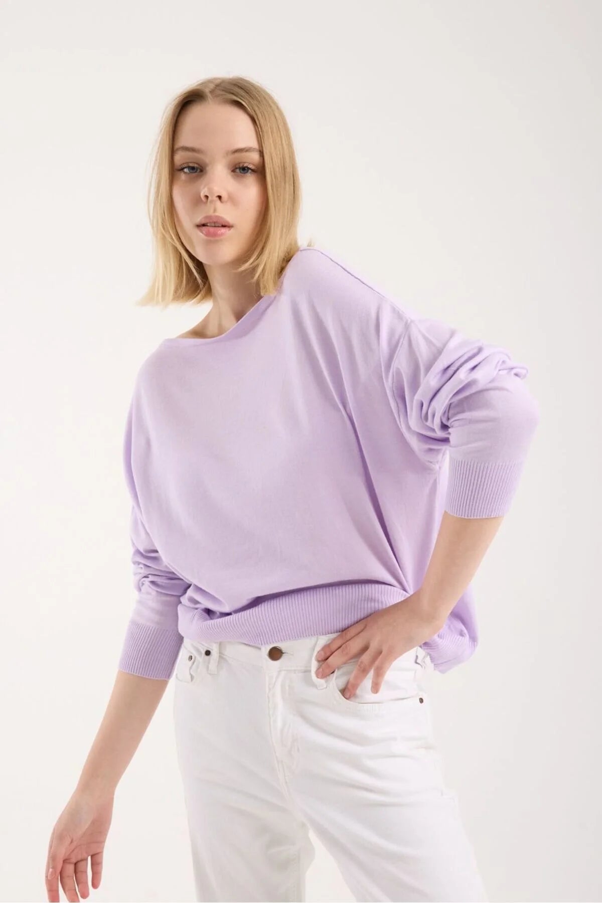 Kadın triko kazak yumuşak doku kayık yaka sırt dekolteli basic 3550